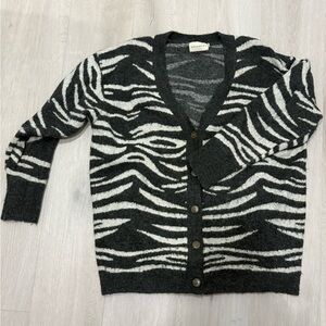 Stylish Zebra Pattern V-Neck Cardigan
